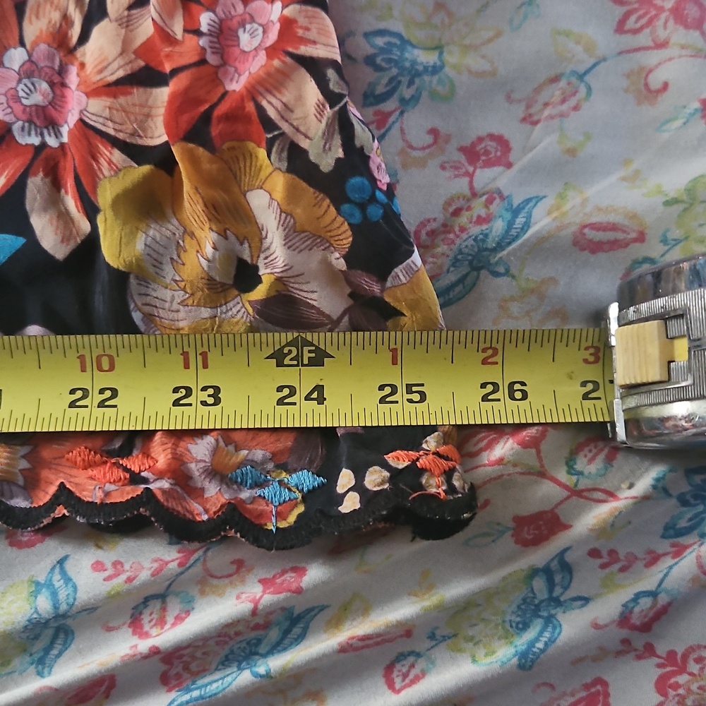 Johnny Was Multicolor Floral Embroidered Top - Picture 7 of 7